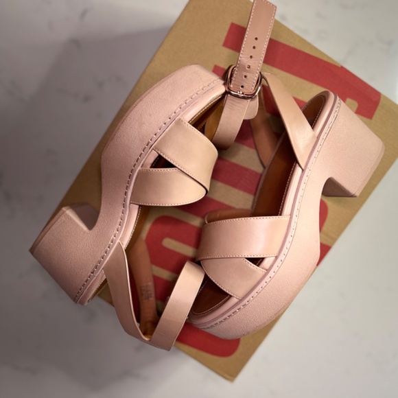 PILAR CROSSOVER LEATHER ANKLE-STRAP PLATFORMS SANDALS - Picture 8 of 13